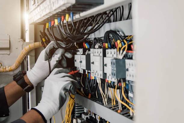 Best Circuit Breaker Repair  in Alondra Park, CA